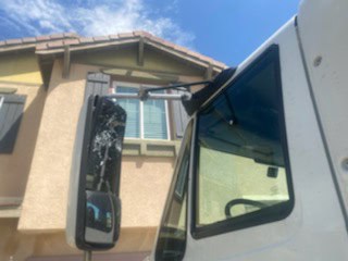 $1.25M de Acuerdo por Lesiones Graves tras Colisión de Camión de Transporte